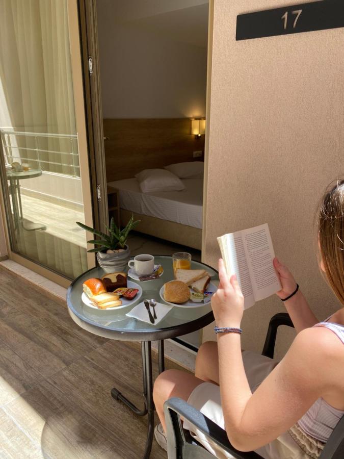 Marvel Deluxe Rooms Candia Esterno foto