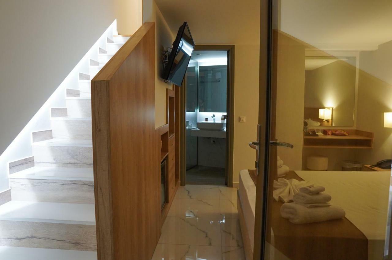 Marvel Deluxe Rooms Candia Esterno foto